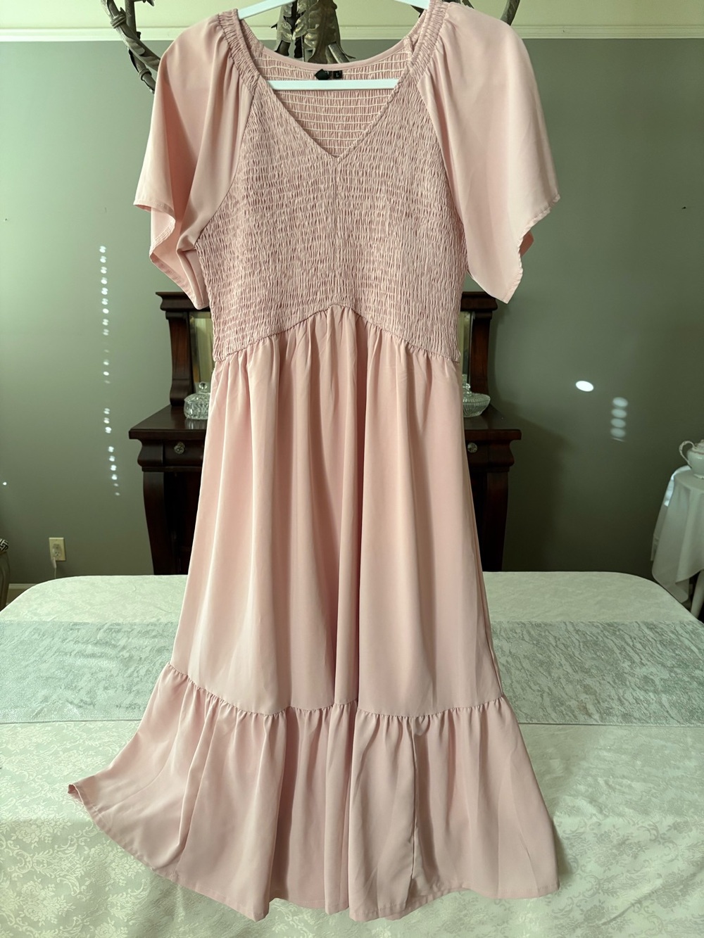 Elegant Maternity Pink Smocked Flutter Sleeve MIDI by Zattcas